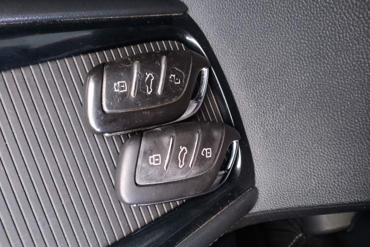 Used Roewe RX3 2018 1.6L CVT Internet Smart Edition Vehicle Key