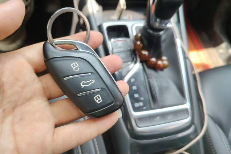 Used Roewe RX3 2018 18T Automatic Internet ZhiZun Edition Vehicle Key