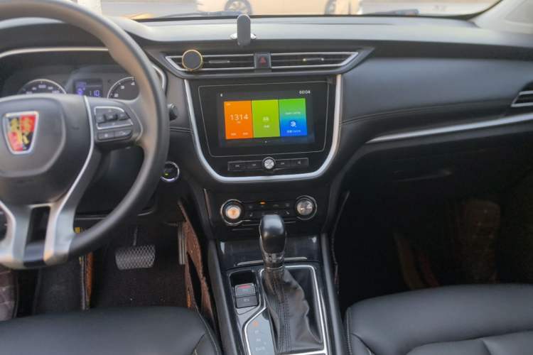 Used Roewe RX3 2018 1.6L CVT Flagship Edition Audio And AC Panel