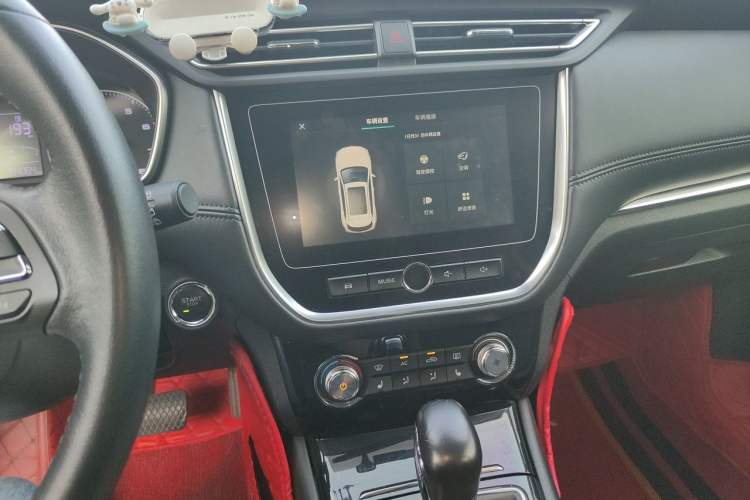 Used Roewe RX3 2018 1.6L CVT Internet Smart Edition Audio And AC Panel