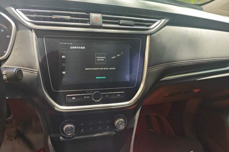 Used Roewe RX3 2018 1.6L Manual Internet Smart Edition Audio And AC Panel