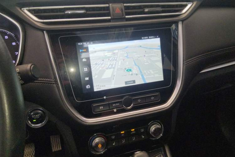 Used Roewe RX3 2018 1.6L CVT Internet Smart Edition Audio And AC Panel