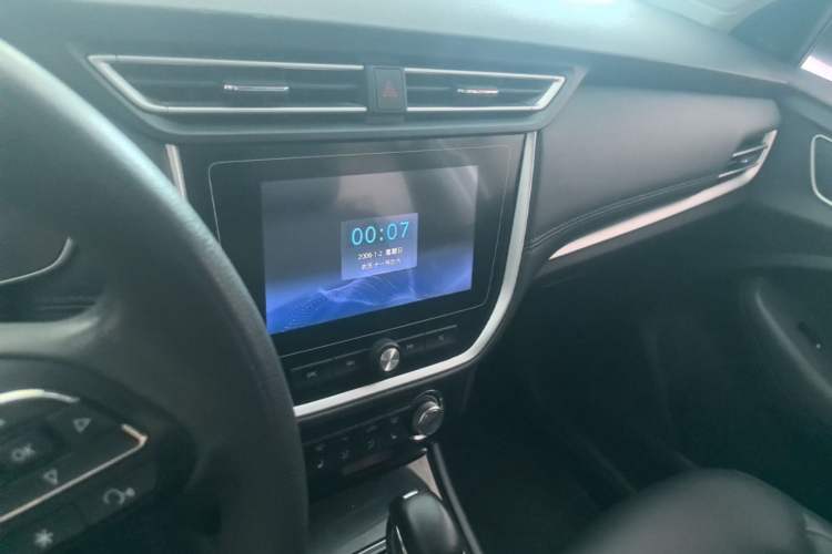 Used Roewe RX3 2018 1.6L CVT Flagship Edition Audio And AC Panel