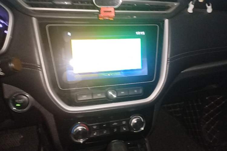 Used Roewe RX3 2018 1.6L CVT Flagship Edition Audio And AC Panel