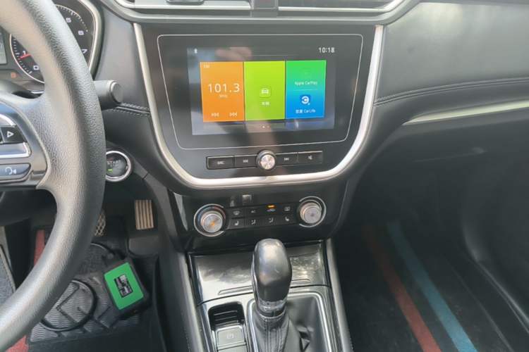 Used Roewe RX3 2018 1.6L CVT Flagship Edition Audio And AC Panel