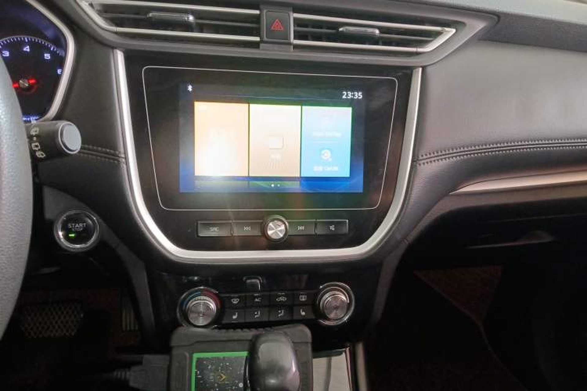 Used Roewe RX3 2018 1.6L CVT Flagship Edition Audio And AC Panel