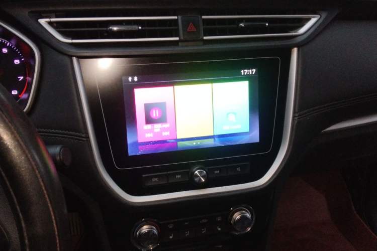 Used Roewe RX3 2018 1.6L Manual Flagship Edition Audio And AC Panel