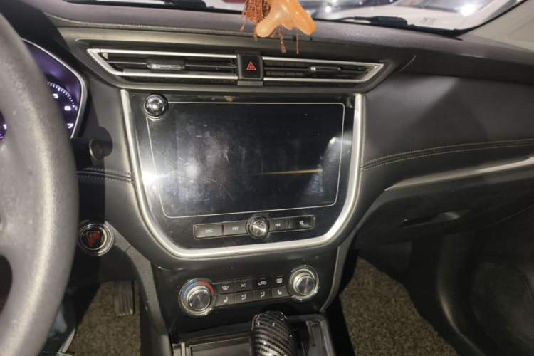 Used Roewe RX3 2018 1.6L CVT Flagship Edition Audio And AC Panel