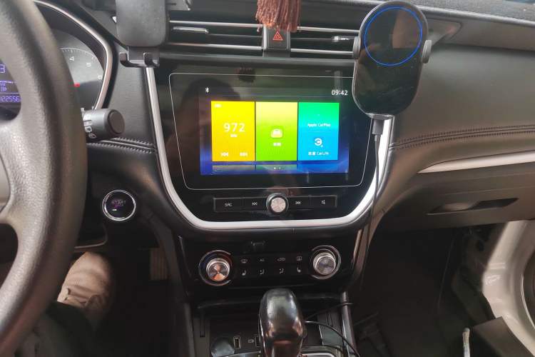 Used Roewe RX3 2018 1.6L CVT Flagship Edition Audio And AC Panel