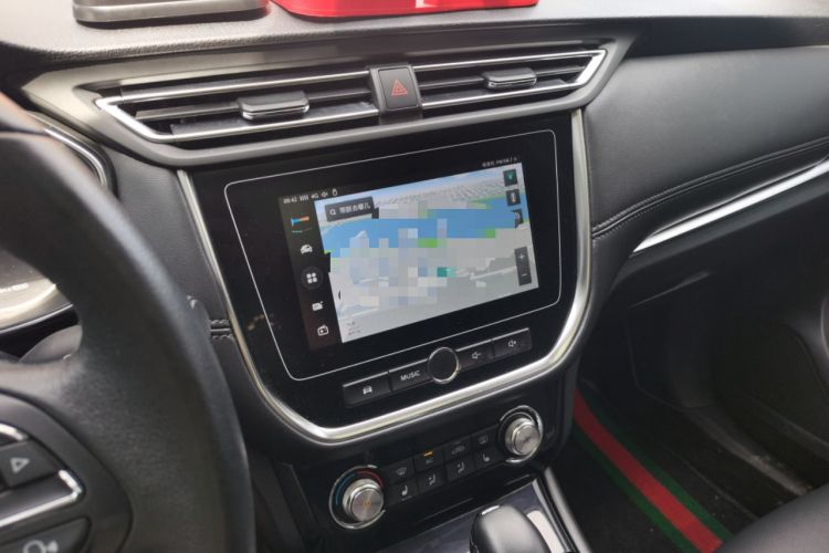 Used Roewe RX3 2018 1.6L CVT Internet Smart Edition Audio And AC Panel