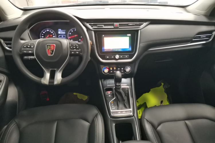 Used Roewe RX3 2018 18T Automatic Flagship Model Center Console
