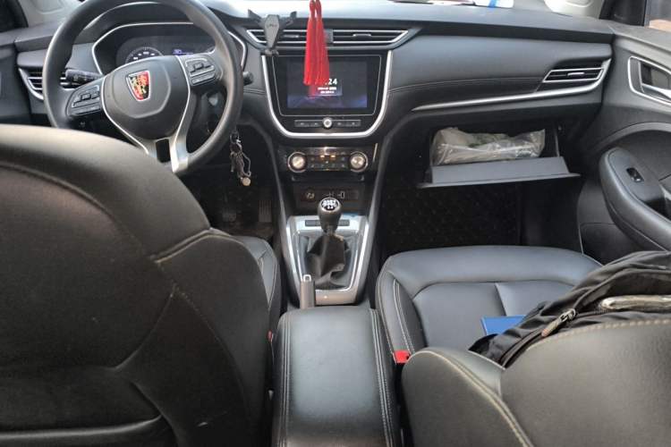 Used Roewe RX3 2018 1.6L Manual Elite Edition Center Console