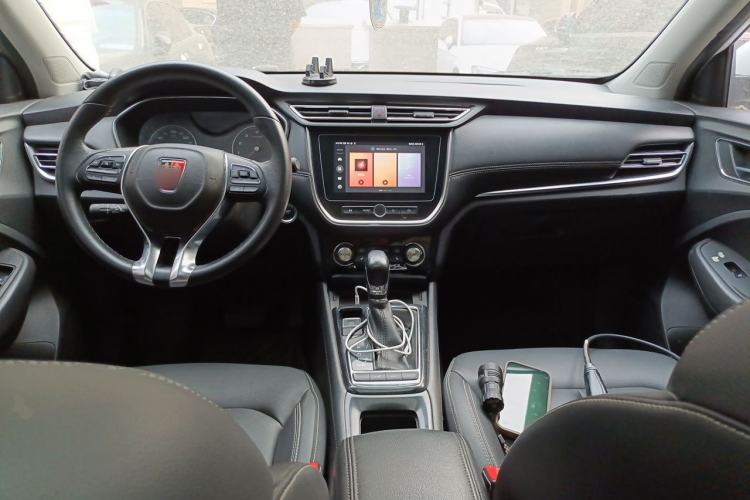 Used Roewe RX3 2018 18T Automatic Internet ZhiZun Edition Center Console