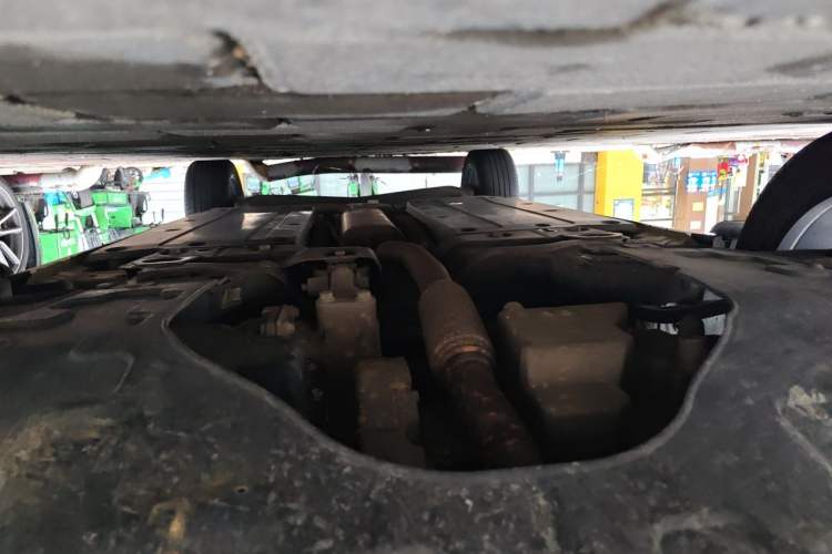 Used Roewe RX3 2018 1.6L CVT Internet Smart Edition Chassis Front
