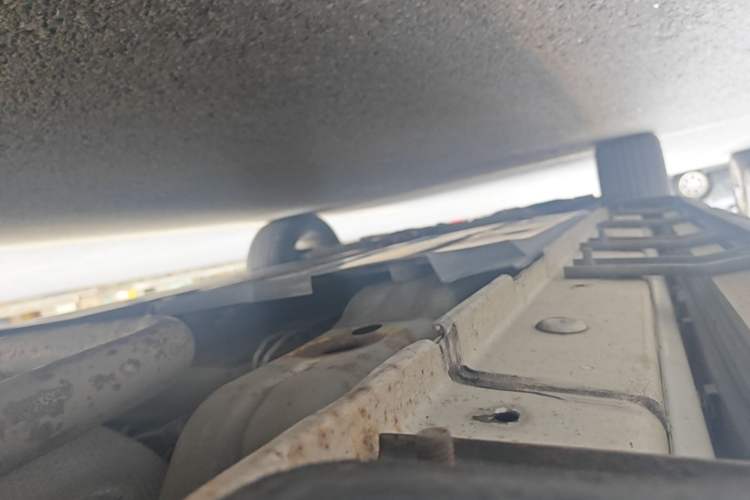 Used Roewe RX3 2018 18T Automatic Flagship Model Chassis Rear Left
