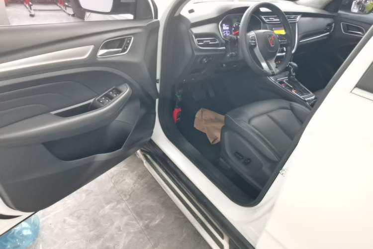 Used Roewe RX3 2018 18T Automatic Flagship Model Driver Seat