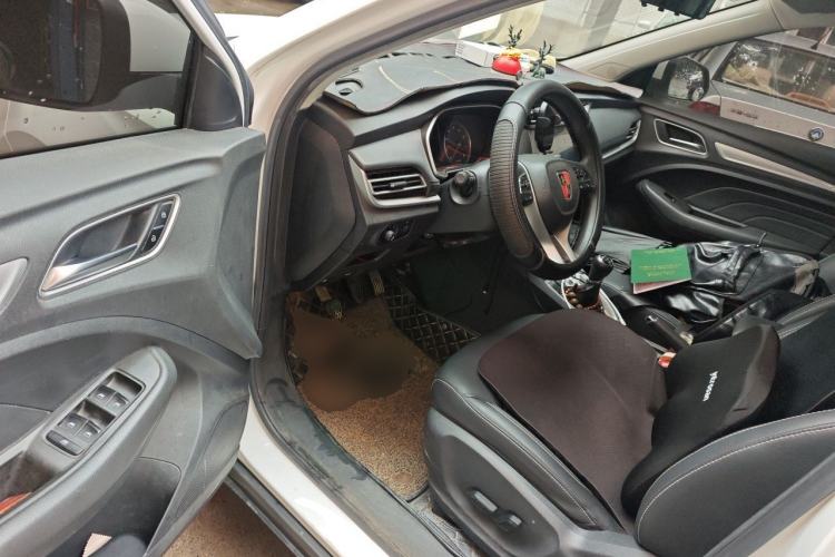 Used Roewe RX3 2018 1.6L Manual Elite Edition Driver Seat