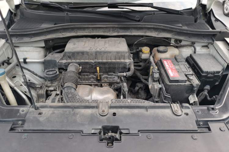 Used Roewe RX3 2018 1.6L Manual Flagship Edition Engine Bay