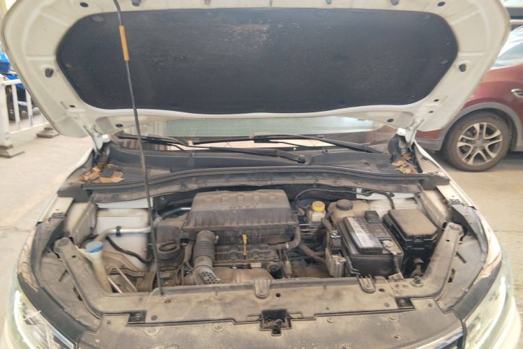 Used Roewe RX3 2018 1.6L CVT Internet Smart Edition Engine Bay