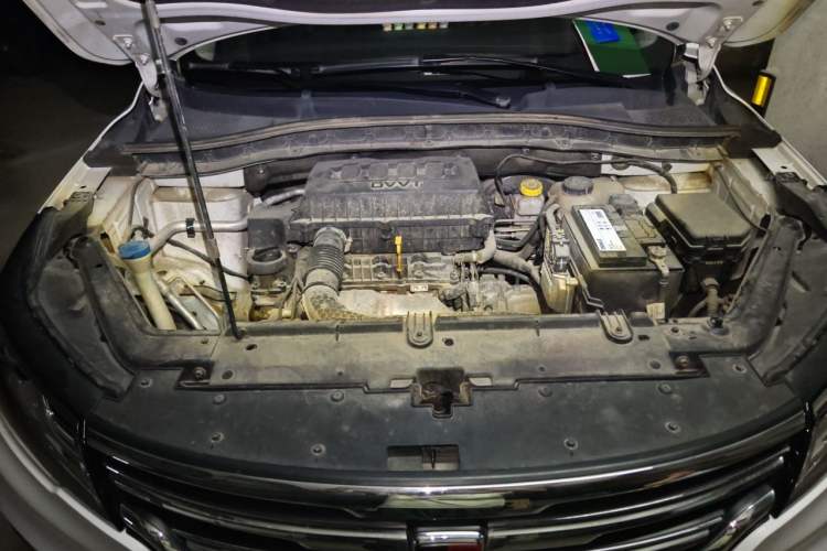 Used Roewe RX3 2018 1.6L CVT Flagship Edition Engine Bay