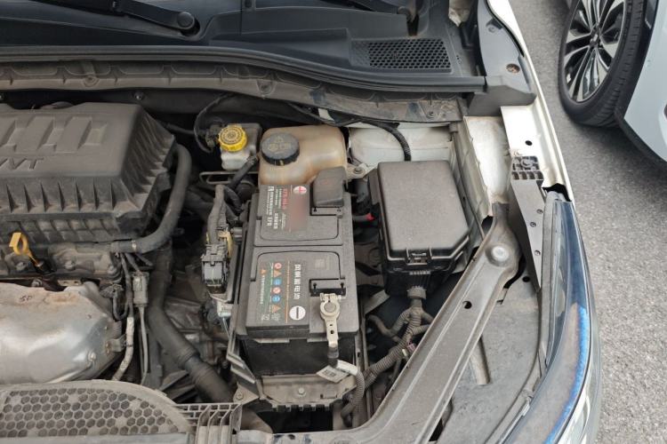 Used Roewe RX3 2018 1.6L CVT Internet Smart Edition Engine Bay Left