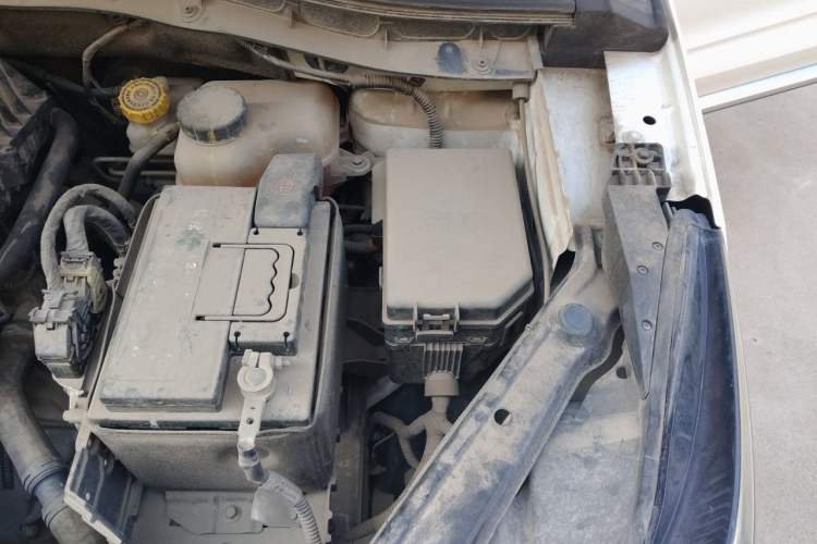 Used Roewe RX3 2018 1.6L CVT Flagship Edition Engine Bay Left