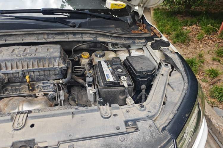 Used Roewe RX3 2018 1.6L CVT Internet Smart Edition Engine Bay Left