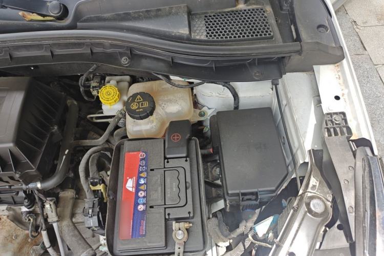 Used Roewe RX3 2018 1.6L CVT Internet Smart Edition Engine Bay Left