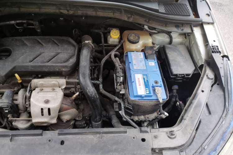 Used Roewe RX3 2018 18T Automatic Flagship Model Engine Bay Left