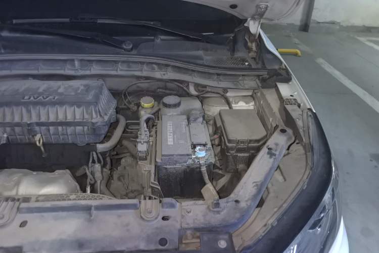 Used Roewe RX3 2018 1.6L CVT Flagship Edition Engine Bay Left