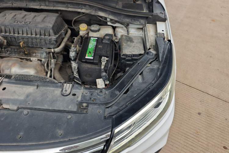 Used Roewe RX3 2018 1.6L CVT Flagship Edition Engine Bay Left