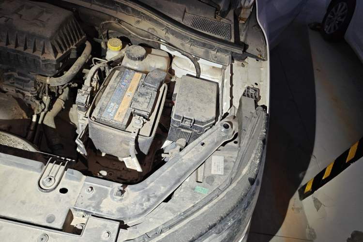 Used Roewe RX3 2018 1.6L CVT Flagship Edition Engine Bay Left
