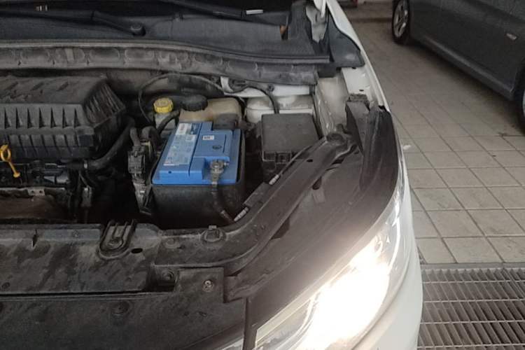 Used Roewe RX3 2018 1.6L CVT Flagship Edition Engine Bay Left