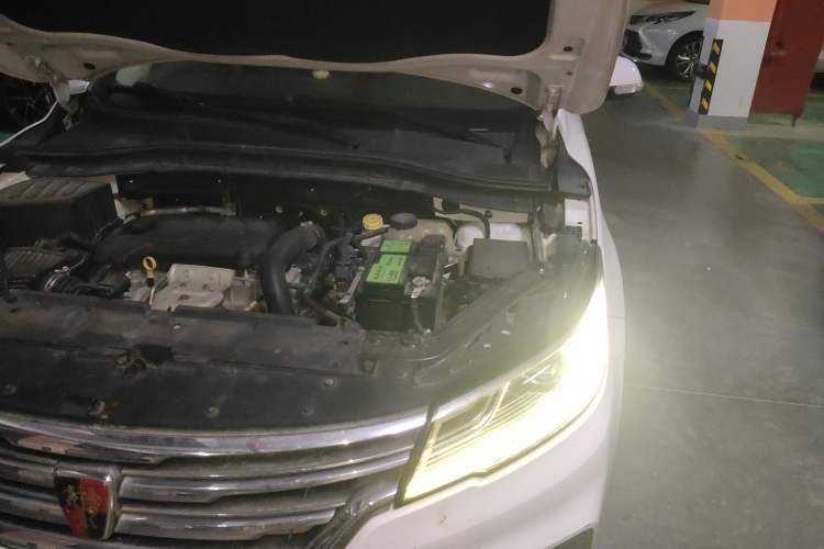 Used Roewe RX3 2018 18T Automatic Flagship Model Engine Bay Left