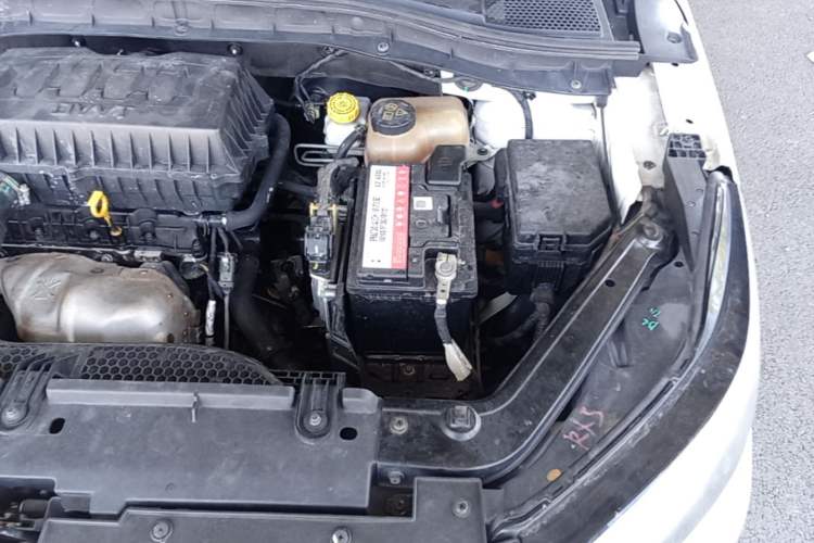 Used Roewe RX3 2018 1.6L CVT Flagship Edition Engine Bay Left