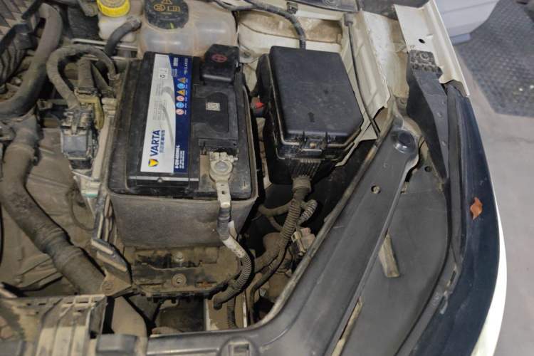 Used Roewe RX3 2018 1.6L CVT Internet Smart Edition Engine Bay Left