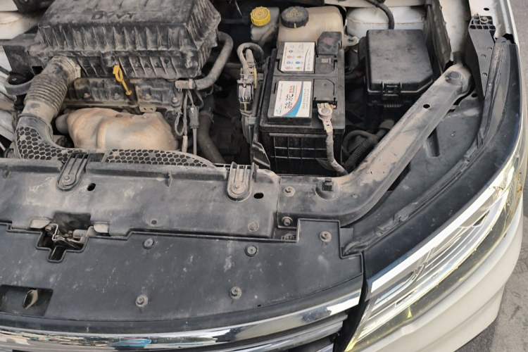 Used Roewe RX3 2018 1.6L Manual Elite Edition Engine Bay Left