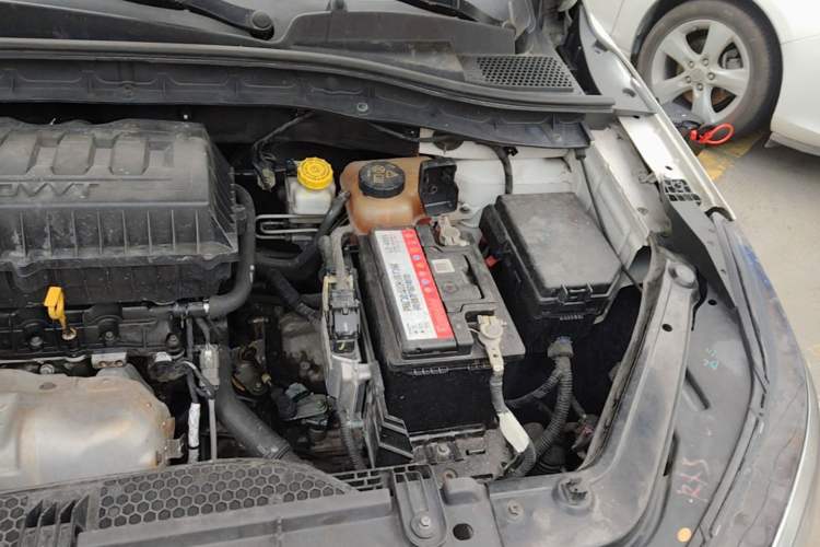 Used Roewe RX3 2018 1.6L CVT Flagship Edition Engine Bay Left