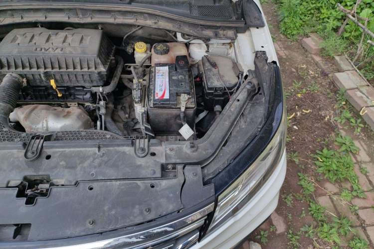 Used Roewe RX3 2018 1.6L CVT Flagship Edition Engine Bay Left