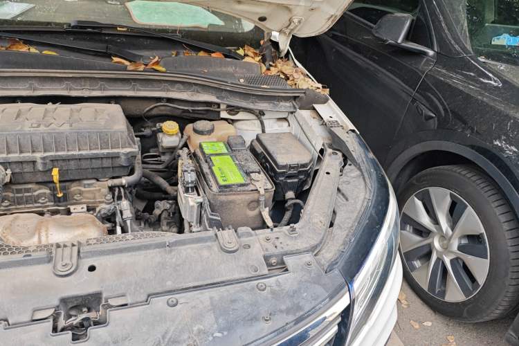 Used Roewe RX3 2018 1.6L Manual Flagship Edition Engine Bay Left