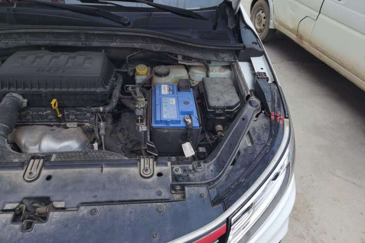 Used Roewe RX3 2018 1.6L CVT Flagship Edition Engine Bay Left