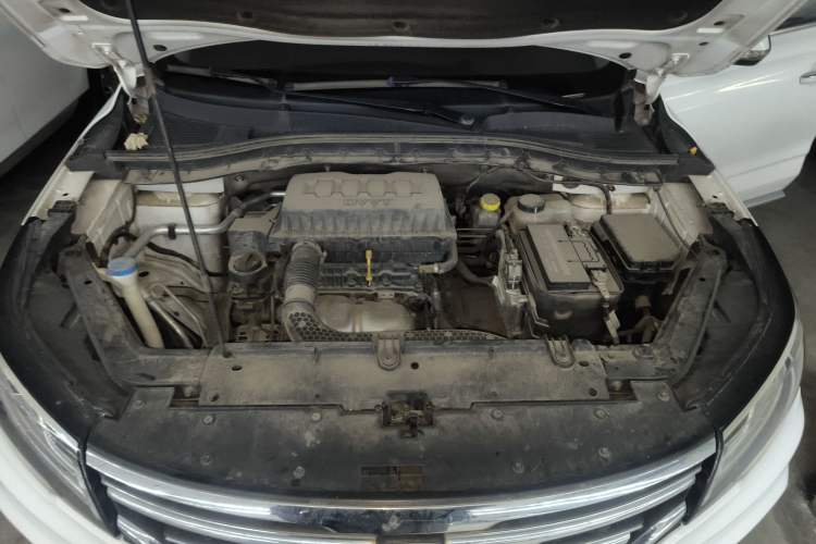 Used Roewe RX3 2018 1.6L CVT Internet Smart Edition Engine Bay
