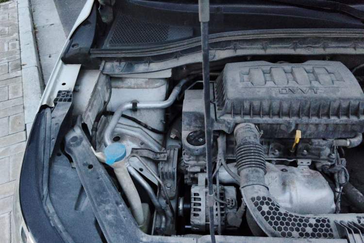 Used Roewe RX3 2018 1.6L CVT Flagship Edition Engine Bay Right