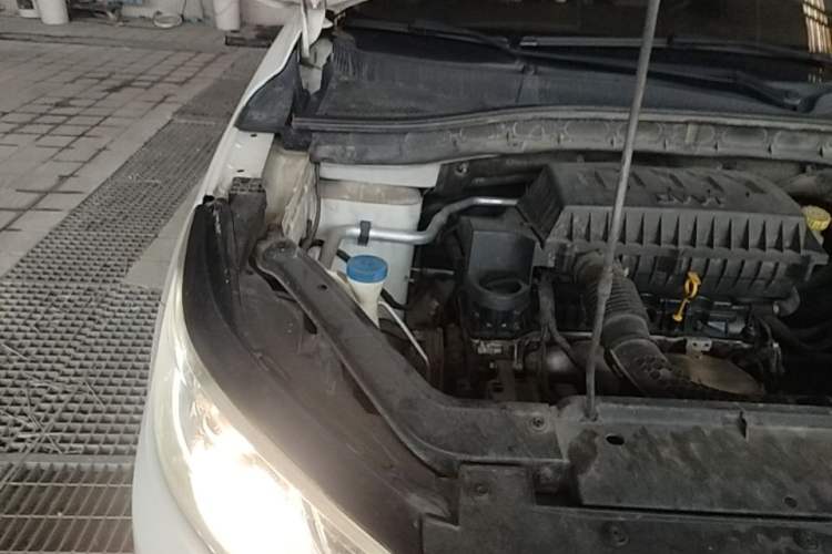 Used Roewe RX3 2018 1.6L CVT Flagship Edition Engine Bay Right