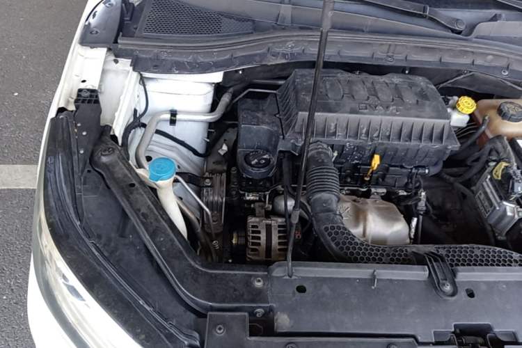 Used Roewe RX3 2018 1.6L CVT Flagship Edition Engine Bay Right