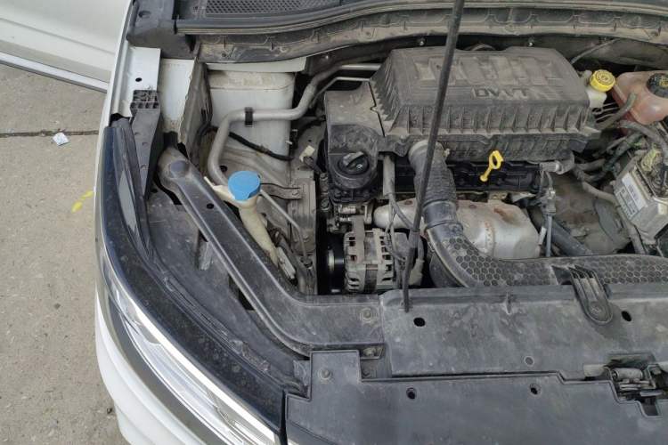 Used Roewe RX3 2018 1.6L CVT Flagship Edition Engine Bay Right