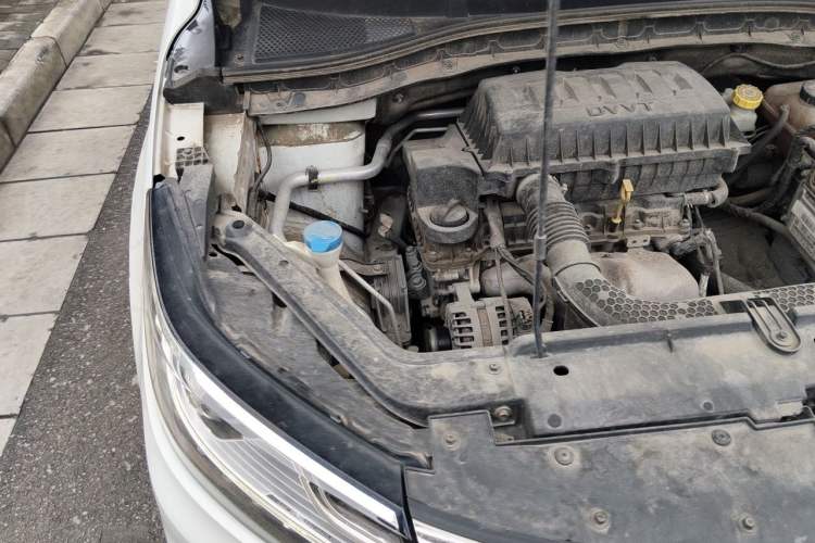 Used Roewe RX3 2018 1.6L CVT Internet Smart Edition Engine Bay Right