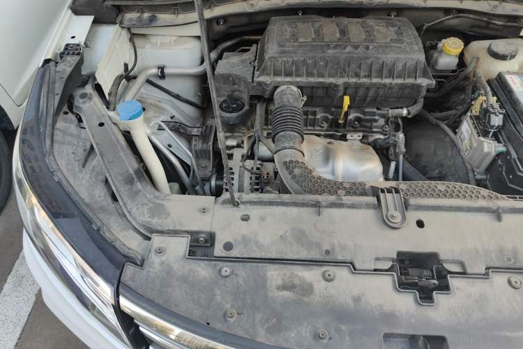Used Roewe RX3 2018 1.6L CVT Flagship Edition Engine Bay Right