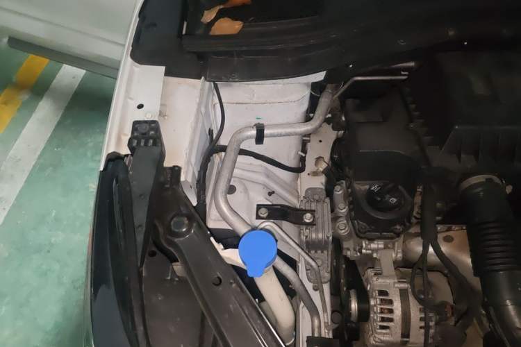 Used Roewe RX3 2018 1.6L CVT Internet Smart Edition Engine Bay Right