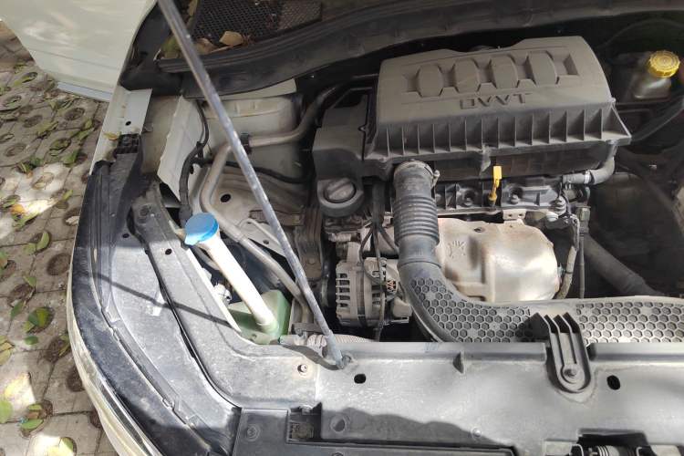Used Roewe RX3 2018 1.6L CVT Flagship Edition Engine Bay Right